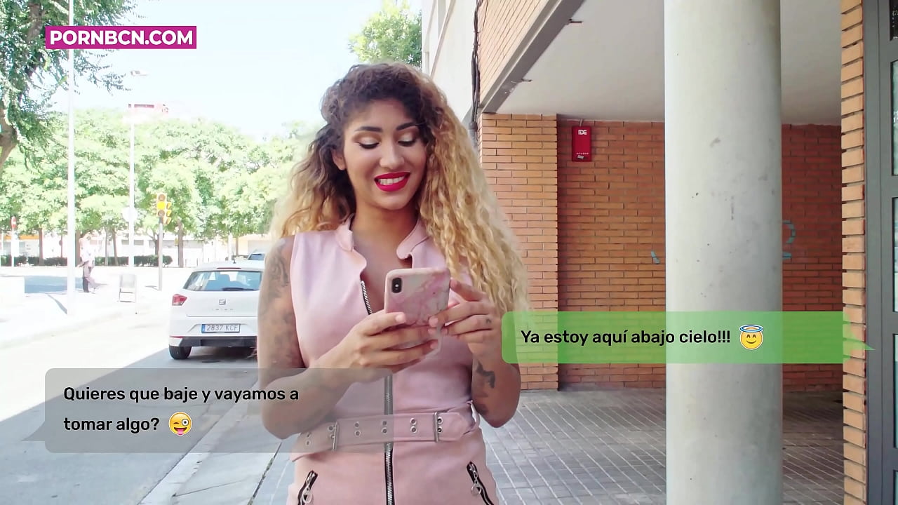 Күйөөсү иштеп турганда жаш сүйгөнүнө катуу тийгени аз келгенсип ыймансыз аял. Латина менен сиськи жана чоң жопа. Венера Афродита.